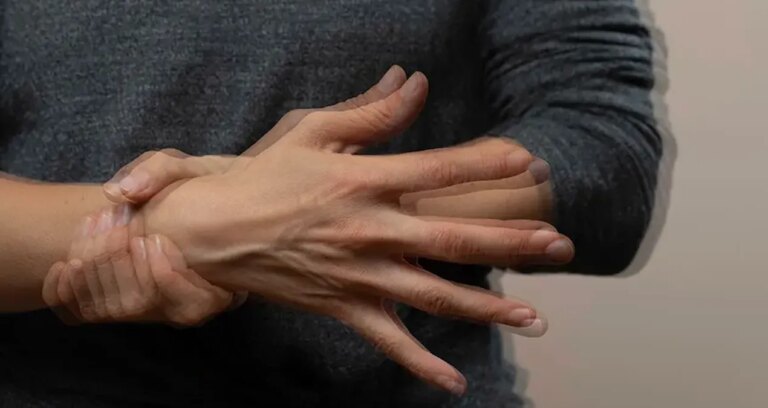 doktorlar-uyariyor-parkinson-genc-yasta-da-gorulebilir-MZdDGLYA.jpg