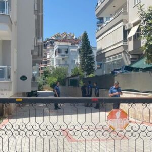 klima montajinda feci olay altinci kattan zemine dustu sv9VF5di