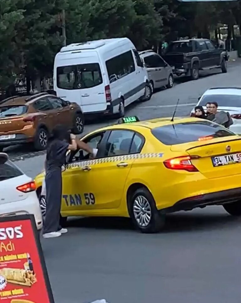 taksi surucusu genc kizi bayiltti WtGRU8ux