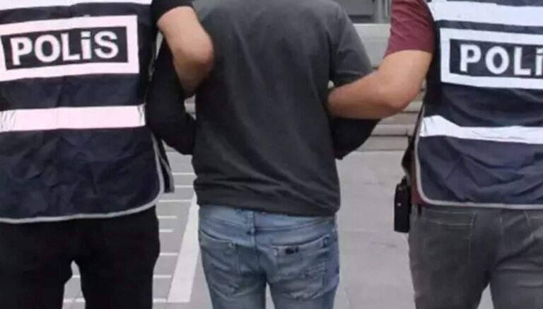 tartistigi taksiciyi doven surucu yakalandi qSnwDMiV