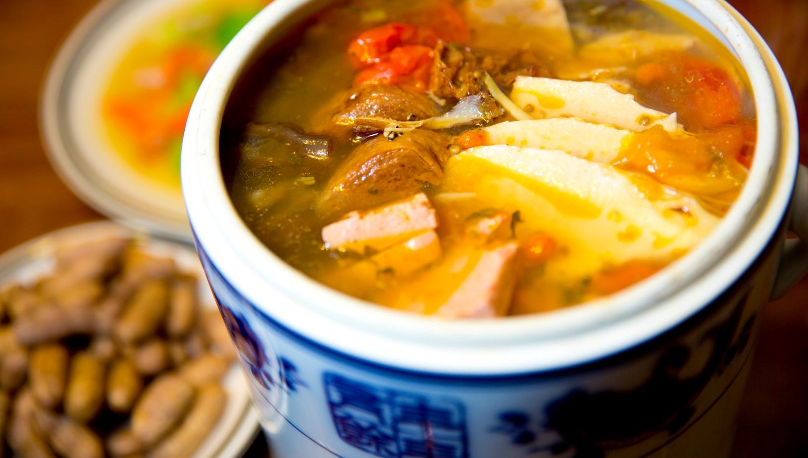 cinde corba skandali tuvaletini yapan iki gence binlerce dolar ceza f31uHFja