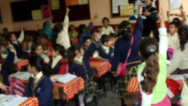 egitim isten kalabalik siniflar tepkisi ayricalikli okullarda egitim goren kucuk bir azinlik var m4swwdfp