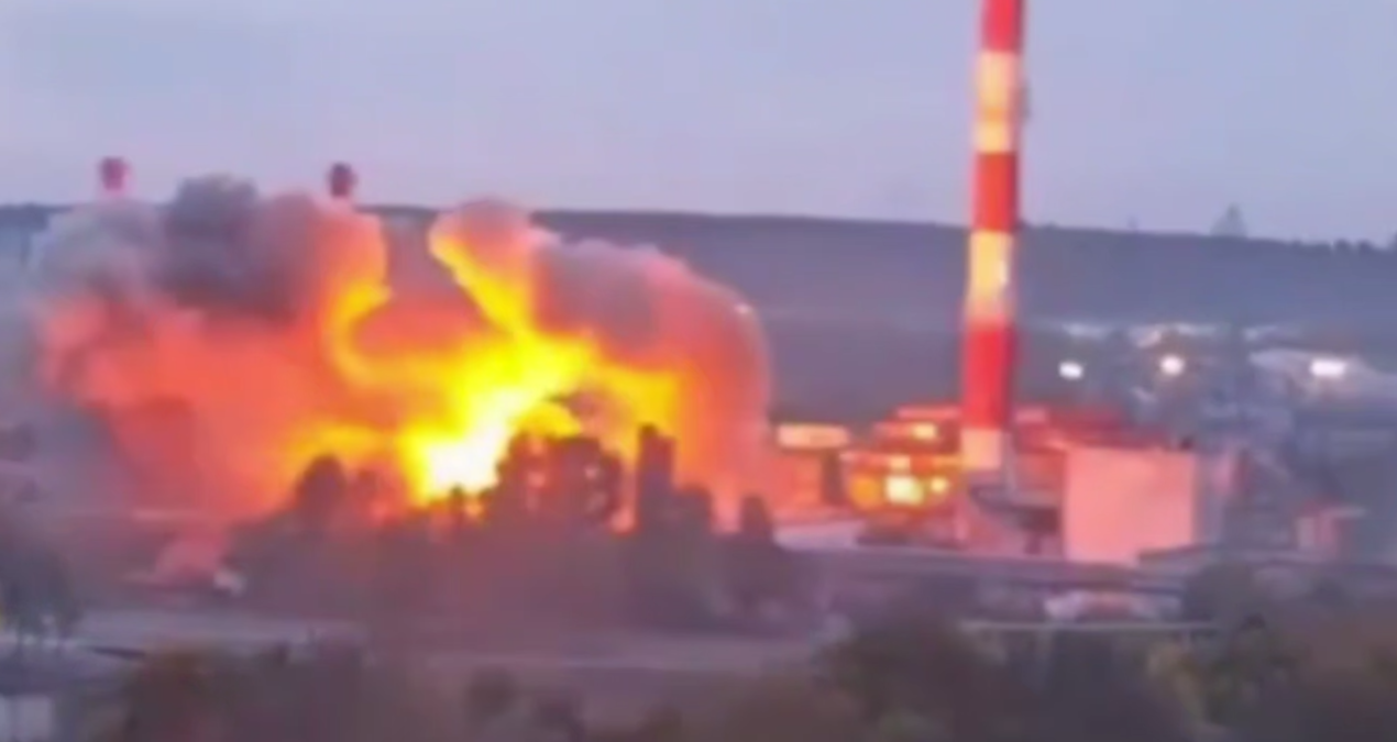 rusyada fuzeler termik santrali vurdu butun bolge karanliga burundu nEYK2WTC