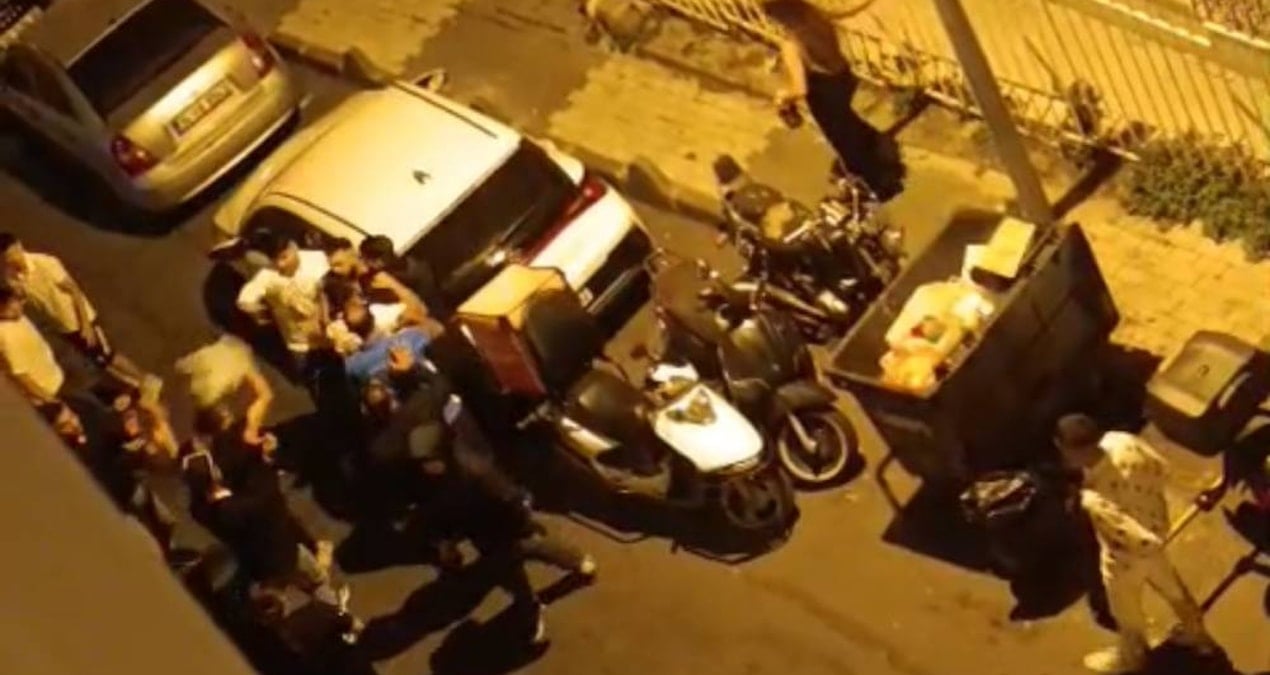 sislide sunnet dugununde kavga meydan savasina dondu mahalleli sokaga dokuldu eS4rLWKH