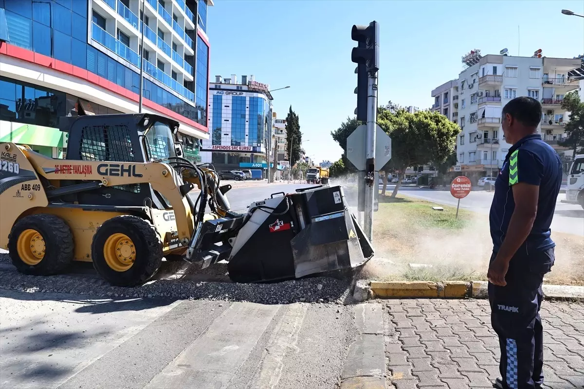 antalyada sinyalizasyon yenileme calismalari SKM8kQjT