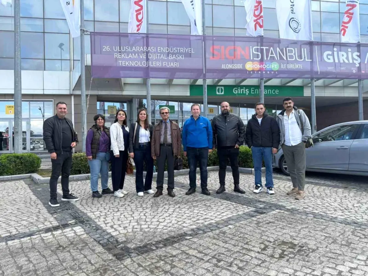 ayto sign istanbul fuarini ziyaret etti ASSYrdDs