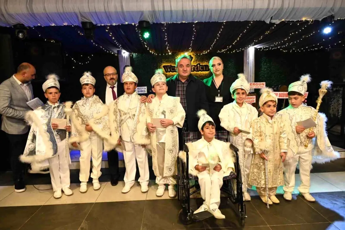bozuyukte 65 cocugun sunnet dugunu coskuyla kutlandi jzn5G9yi.jpg