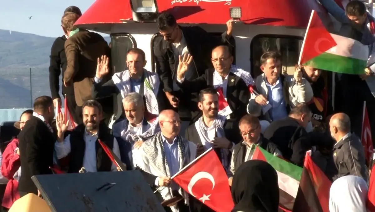 bursada filistine destek icin tekne yuruyusu duzenlendi OsGE1dZW