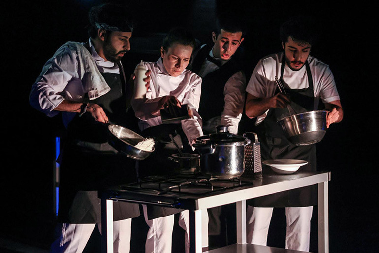 Bir Kadının Kavgaları ve Dönüşümleri