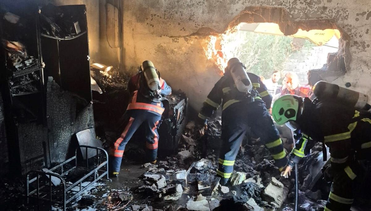 mardinde 5 yasindaki cocuk yanginda oldu 3u agir 12 yarali S65WBXGV