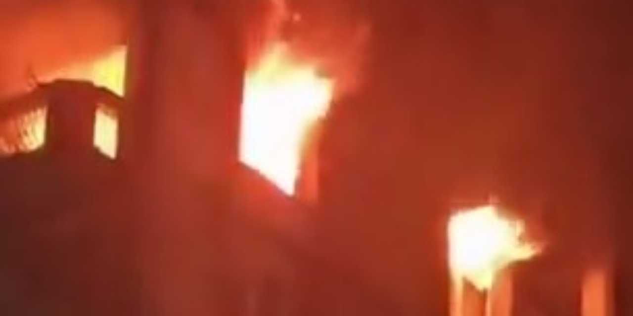 huzurevinde yangin panigi 10 kisi can verdi C3wSU8p4.jpg