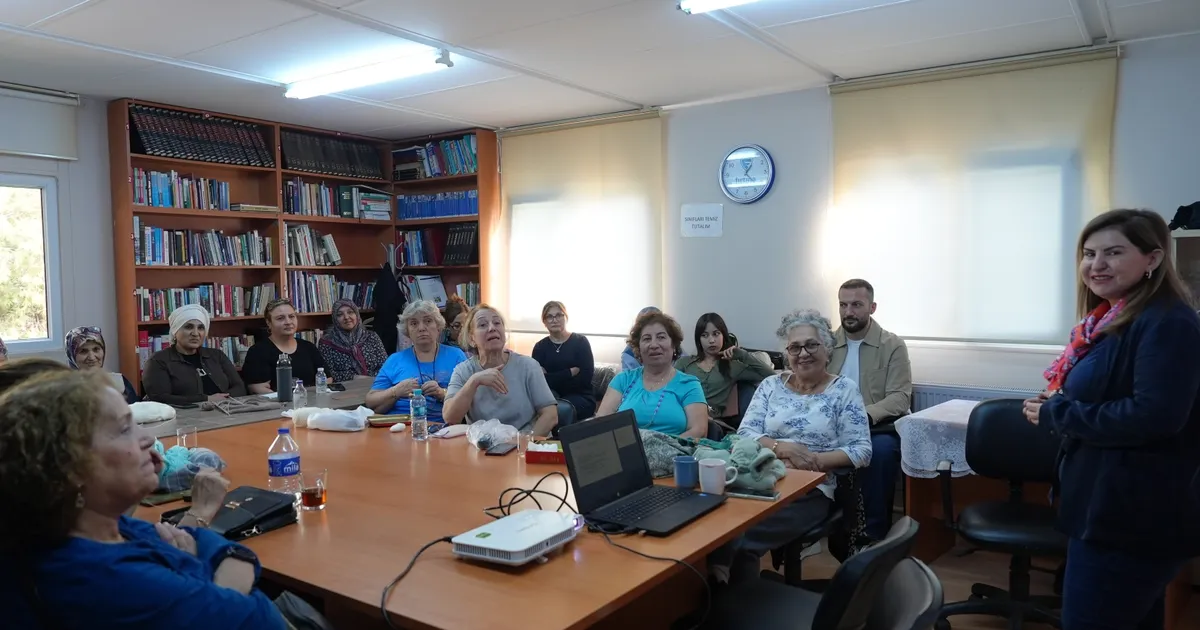 istanbul maltepede degisen dunyada yaslanmamayi secenler soylesisi XNU9BW9G.webp