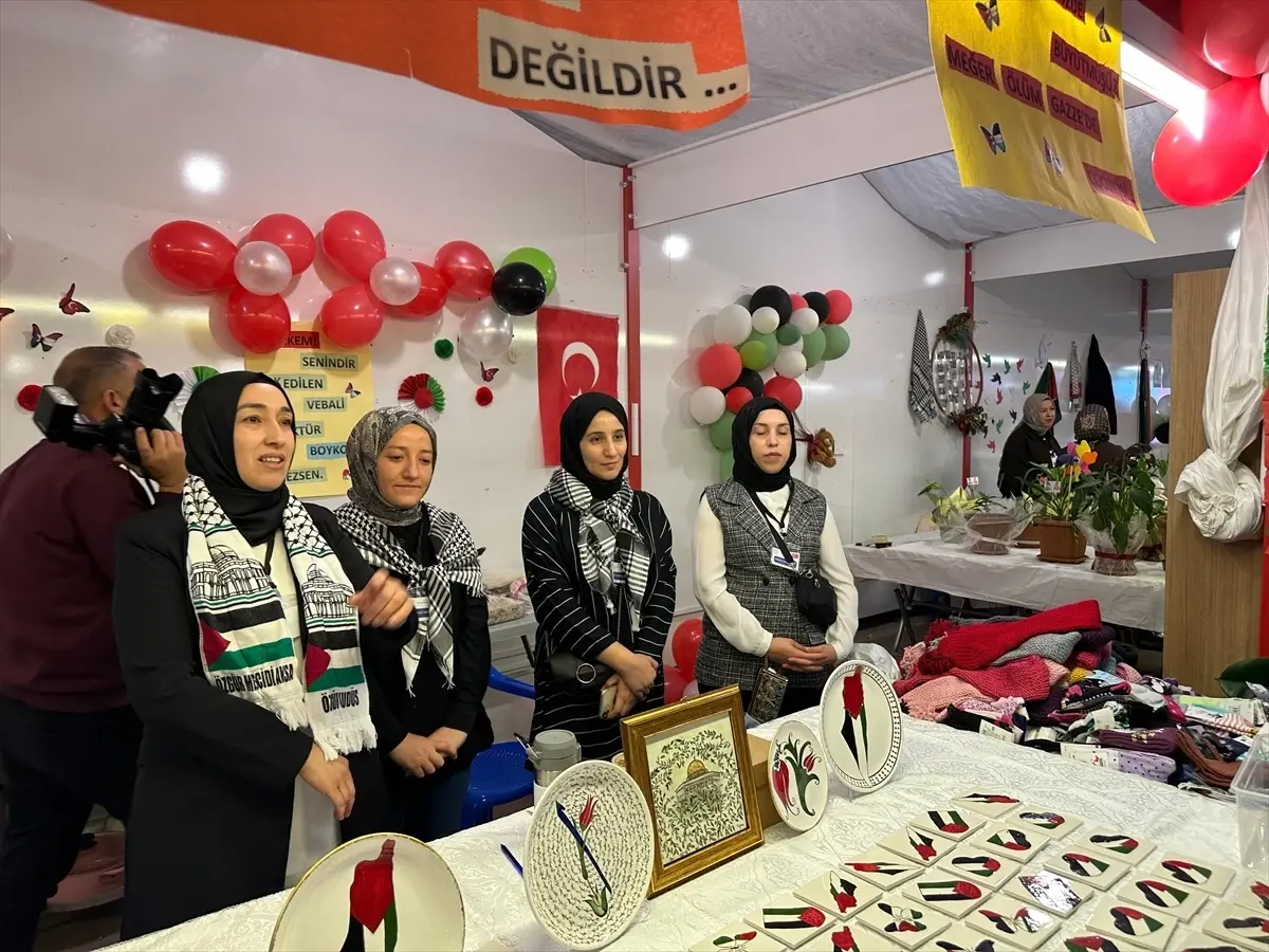 kahtada filistin icin kermes duzenlendi BYiEgA4r.jpg