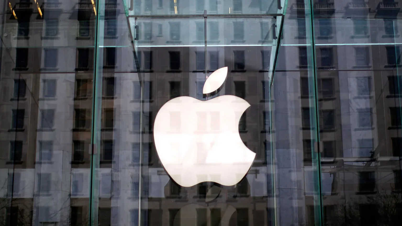 Apple, işe alımlarda vatandışlığına dayalı ayrımcılık yaptığı iddiası için 25 milyon dolar ödeyecek