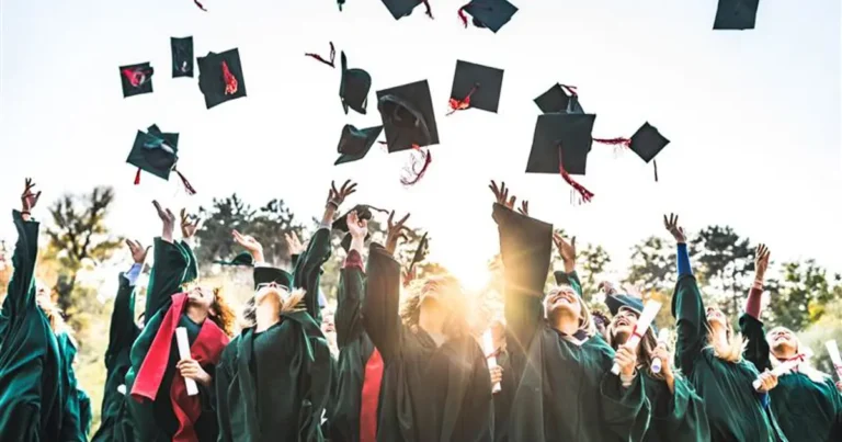 universitede-3-yilda-diploma-donemi-ayrintilar-belli-oldu-mmj82Shd.webp