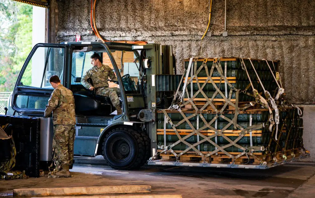 İran Çatışması ABD Silah Stoklarını Sarsıyor: Avrupa’ya Silah Sevkiyatında Gecikmeler